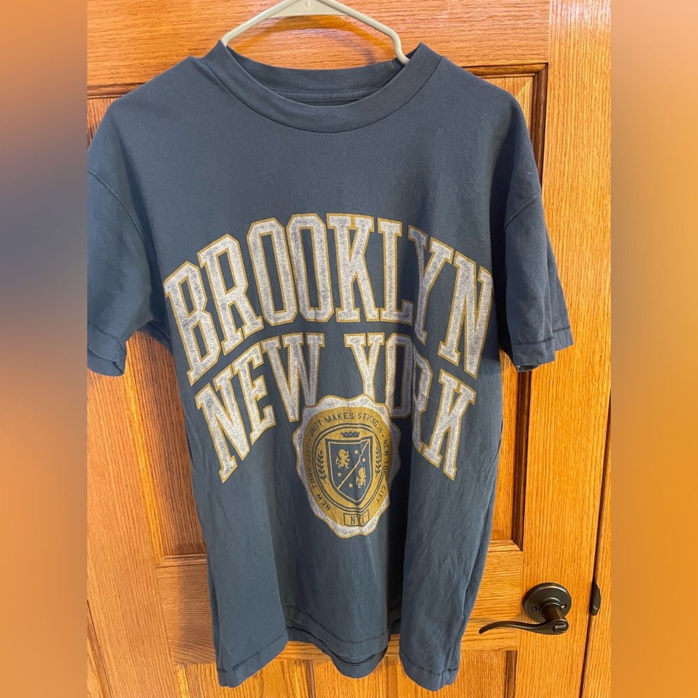 Abercrombie and fitch mens Brooklyn t shirt medium